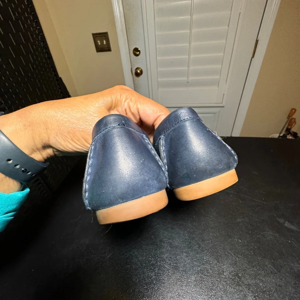 Kate Spade size 6 Collette leather navy flats
